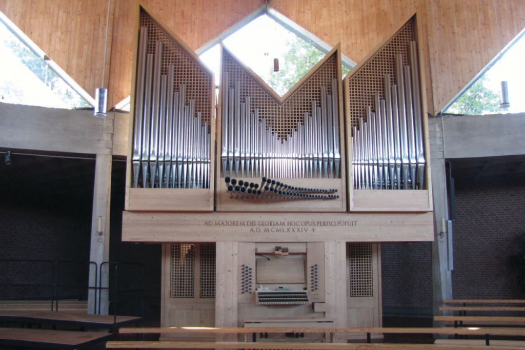 Sandtner Orgel in der Heilig-Engel-Kirche